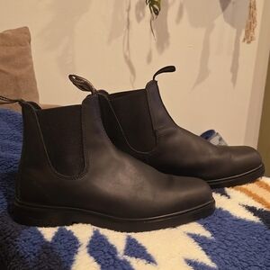 Blundstones 063 Square Toe